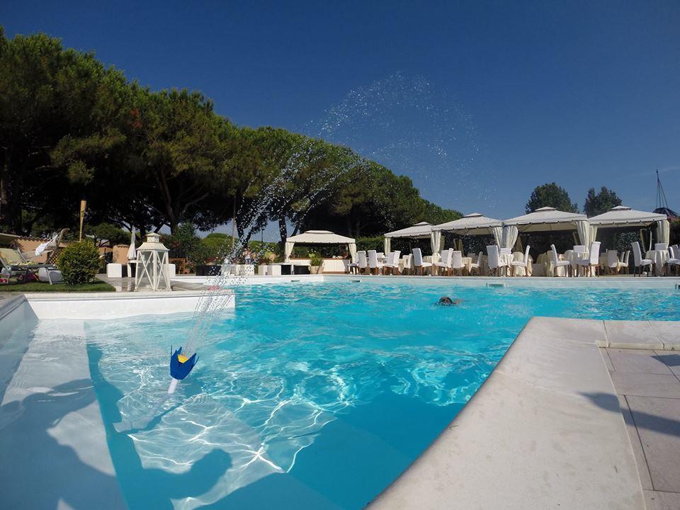 Hotel Velcamare Tarquinia Kültér fotó
